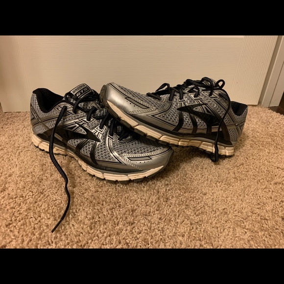 brooks gts mens 10.5